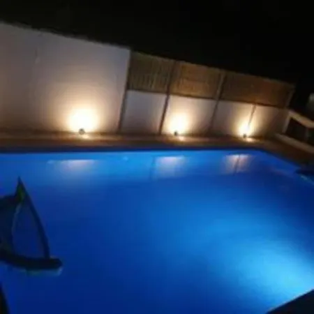 Citrus Tree House, Private Pool And Garden. Σπίτι διακοπών