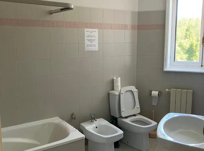 Citrus Tree House, Private Pool And Garden.